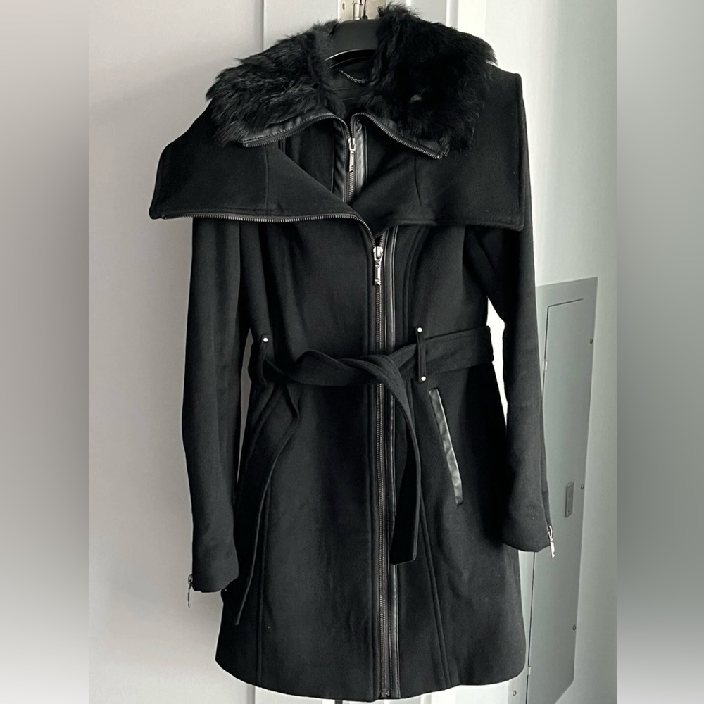 BCBGMaxAzria Elegant Black Trench Coat with Fur Collar